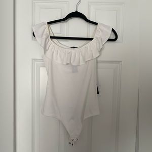 NWT Xs express white ribbed thong bodysuit w ruffle neckline